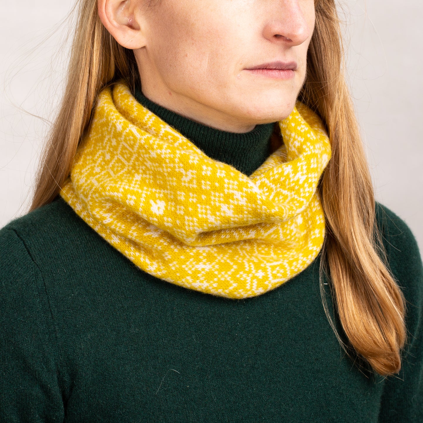Fair Isle Snood image 7