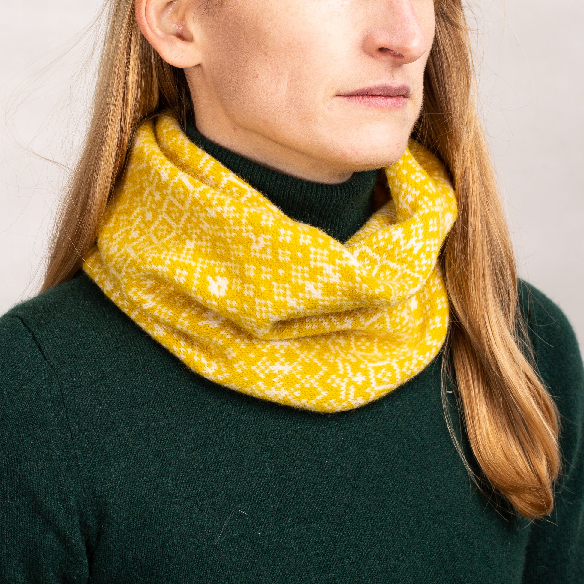 Fair Isle Snood image 7